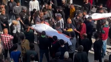 الفيديو: هجمات إسرائيلية تقتل الفلسطينيين في غزة بينما يتحدث وقف إطلاق النار المماطلة